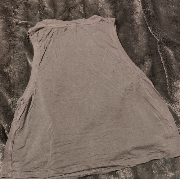 Graphic Muscle Tee - Picture 3 of 3